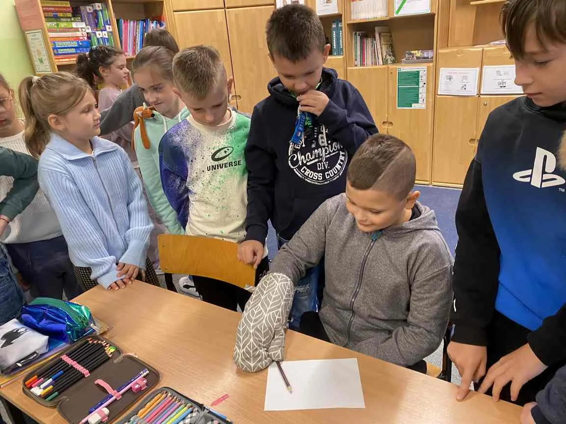 ODWIEDZINY LISKA IBISKA W KLASACH 3 😊